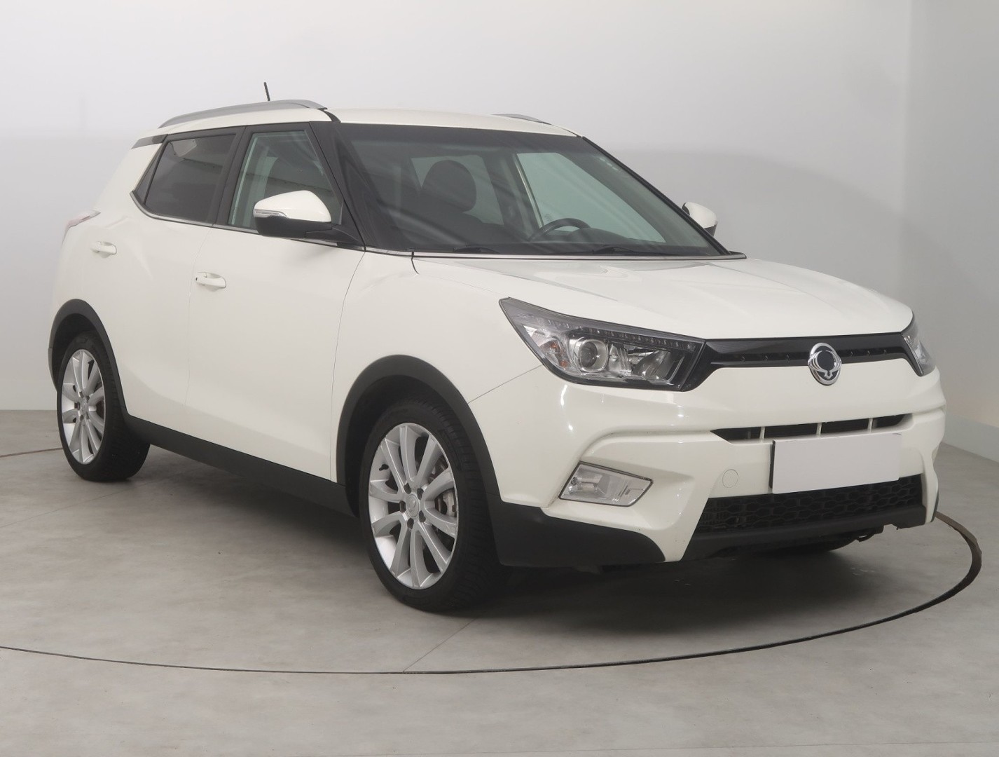 Ssangyong Tivoli I , Navi, Klima, Tempomat, Parktronic