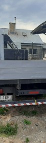 Samochód ciężarowy z zamontowanym żurawiem przenośnym typ HIAB-3