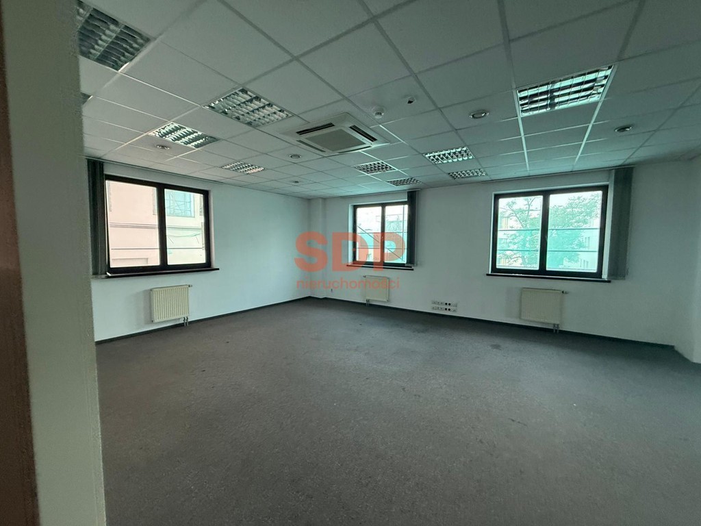 Centrum operacyjne | Całe piętro | 601,17 m² | Blisko lotniska - Widok 6