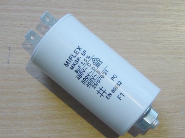 Kondensator rozruchowy 8µF MKSP-5P-1