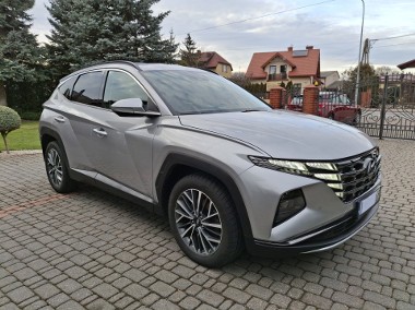 2022 r 1.6 T-GDi 150 KM Executive Salon PL-1