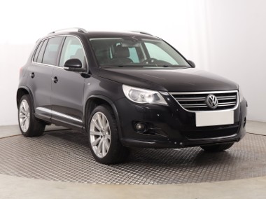Volkswagen Tiguan , Salon Polska, 170 KM, Xenon, Klimatronic, Parktronic,-1