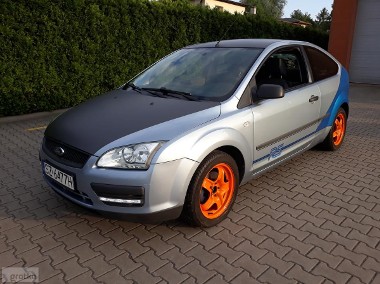 Ford Focus II 1.6 Trend-1