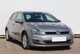 Volkswagen Golf VII , Klimatronic, Parktronic, Podgrzewane siedzienia