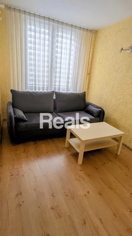 Metro 100 m. Dwa pokoje, oddzielna kuchnia, balkon - Widok 4