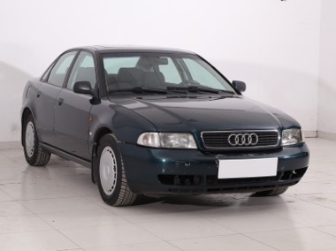 Audi A4 I (B5)-1