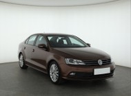 Volkswagen Jetta VI , Salon Polska, Navi, Xenon, Bi-Xenon, Klima, Tempomat,