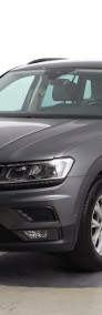 Volkswagen Tiguan , Salon Polska, VAT 23%, Klimatronic, Tempomat, Parktronic,-3