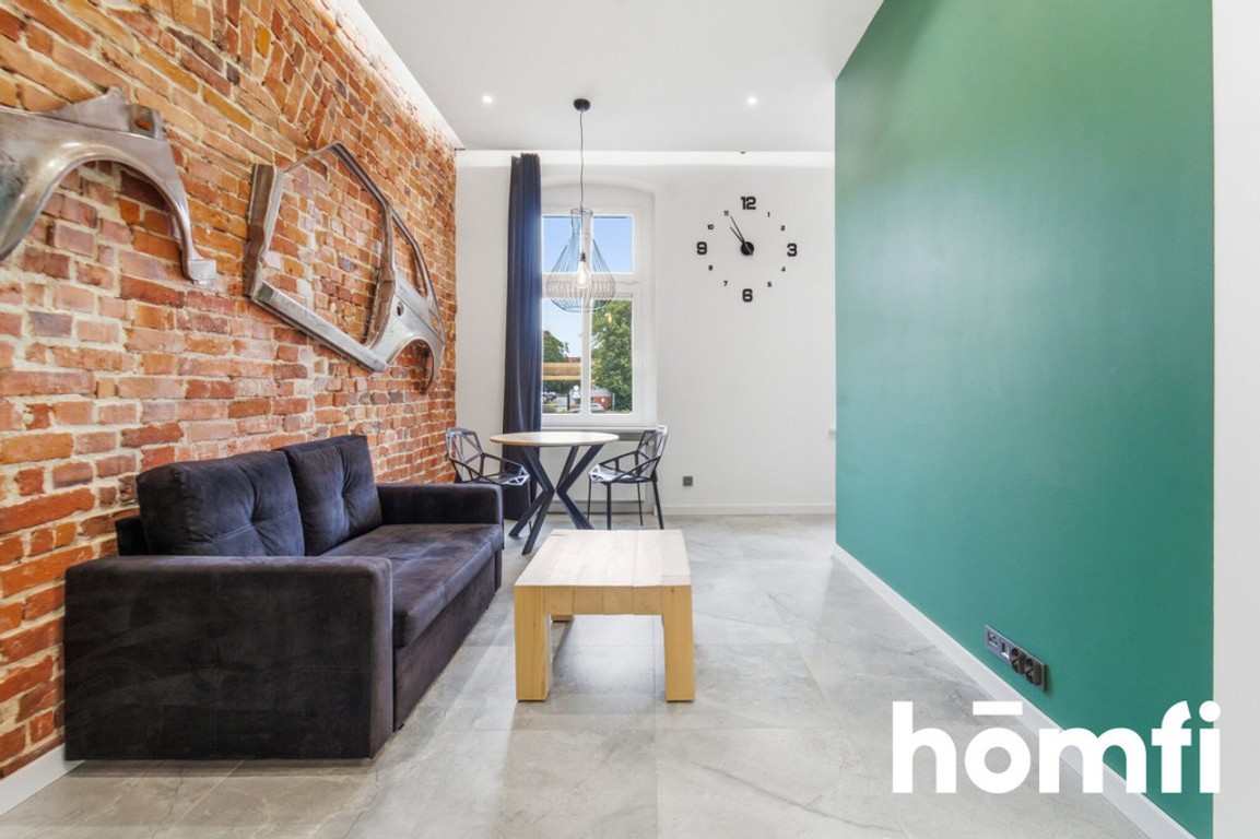 Unikalna kawalerka w stylu loft z antresolą - Więcej