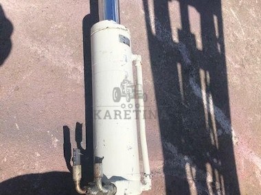 Claas Ranger - Siłownik Poziomowania Łyźki-1