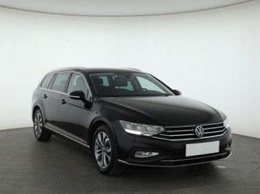 Volkswagen Passat B8 Salon Polska, Serwis ASO, Klimatronic, Tempomat, Parktronic,-1