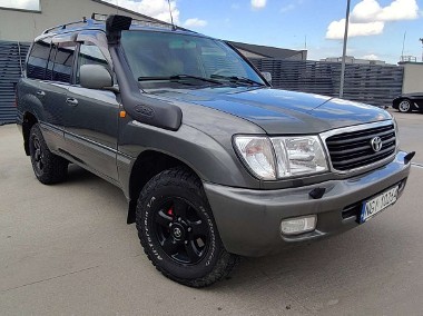 Toyota Land Cruiser IV-1