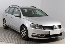Volkswagen Passat B7 , Navi, Klimatronic, Tempomat, Podgrzewane siedzienia,ALU