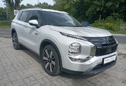 Mitsubishi Outlander 2,4 PHEV (306KM) 4WD Intense 10/2025! 165691+VAT!!