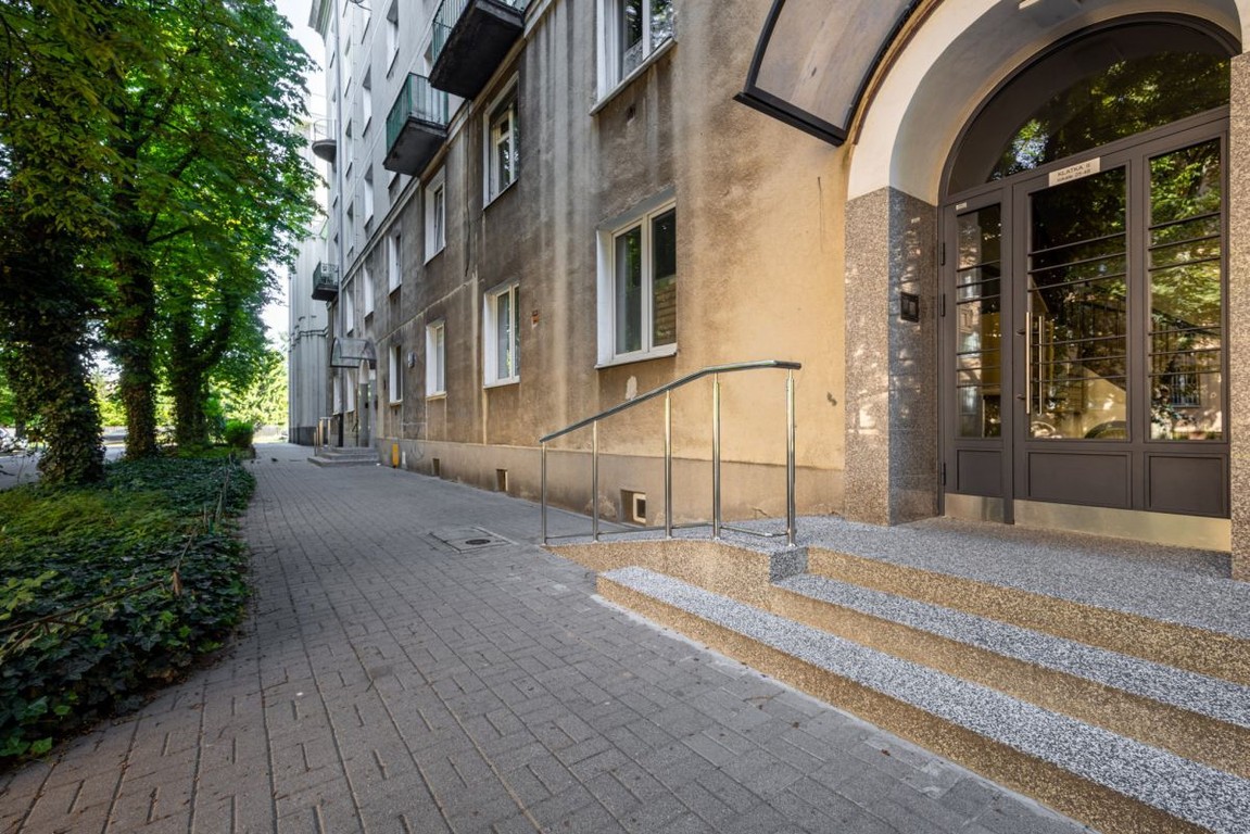 Stary Mokotów|31,65 m²|ostatnie piętro|winda|metro - Widok 2