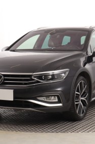 Volkswagen Passat B8 , Salon Polska, 1. Właściciel, Automat, VAT 23%, Skóra, Navi,-2