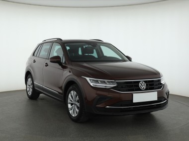 Volkswagen Tiguan , Salon Polska, Serwis ASO, DSG, Klimatronic, Tempomat,-1