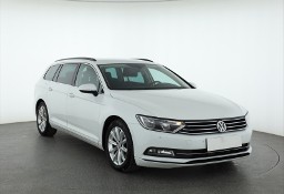 Volkswagen Passat B8 , 190 KM, Automat, Klimatronic, Tempomat, Parktronic,