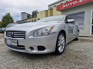 Nissan Maxima