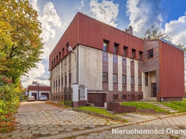  Budynek biurowo-mieszkalny, 20 km od Warszawy -1