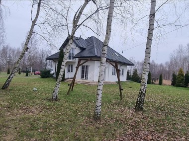 Wyjątkowy dom w otoczeniu lasów na działce 2000m-1
