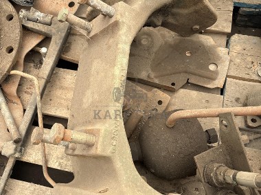 John Deere 6530 6630 6830 6930 7430 7530 - wspornik przedniej osi L170069-1