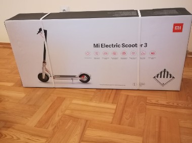 Hulajnoga Mi Electric Scooter 3-1