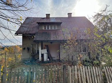 Na Sprzedaż: Wolnostojący Dom do Remontu w Gryfowie Śląskim-1