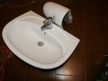 Umywalka lazienkowa z noga wiszaca,Kolo 65cm-2