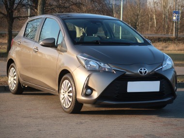 Toyota Yaris III , Salon Polska, Serwis ASO, Klima, Tempomat-1