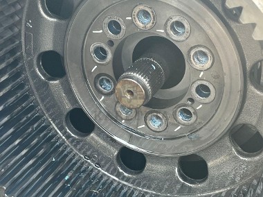 Claas Xerion 4000 5000 - zwolnica-2