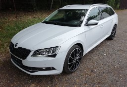 Skoda Superb III Bogate wyposażenie