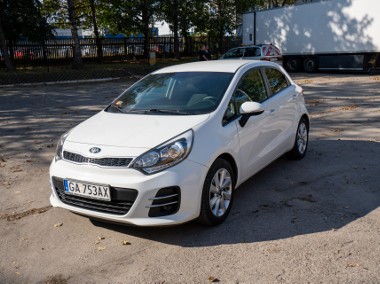 Kia Rio Piękna, zadbana Kia Rio z niskim przebiegiem km, Alufelgi-1