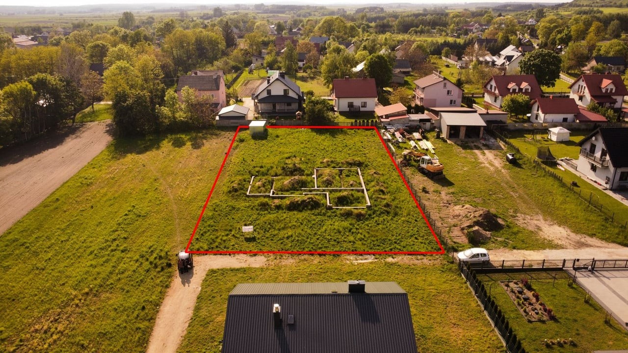 Działka z rozpoczętą budową, Szaniec, gm. Busko, buski