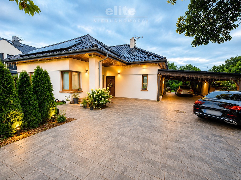 Tanowo wolnostojący dom 263m2 6 pokoi dz. 947m2