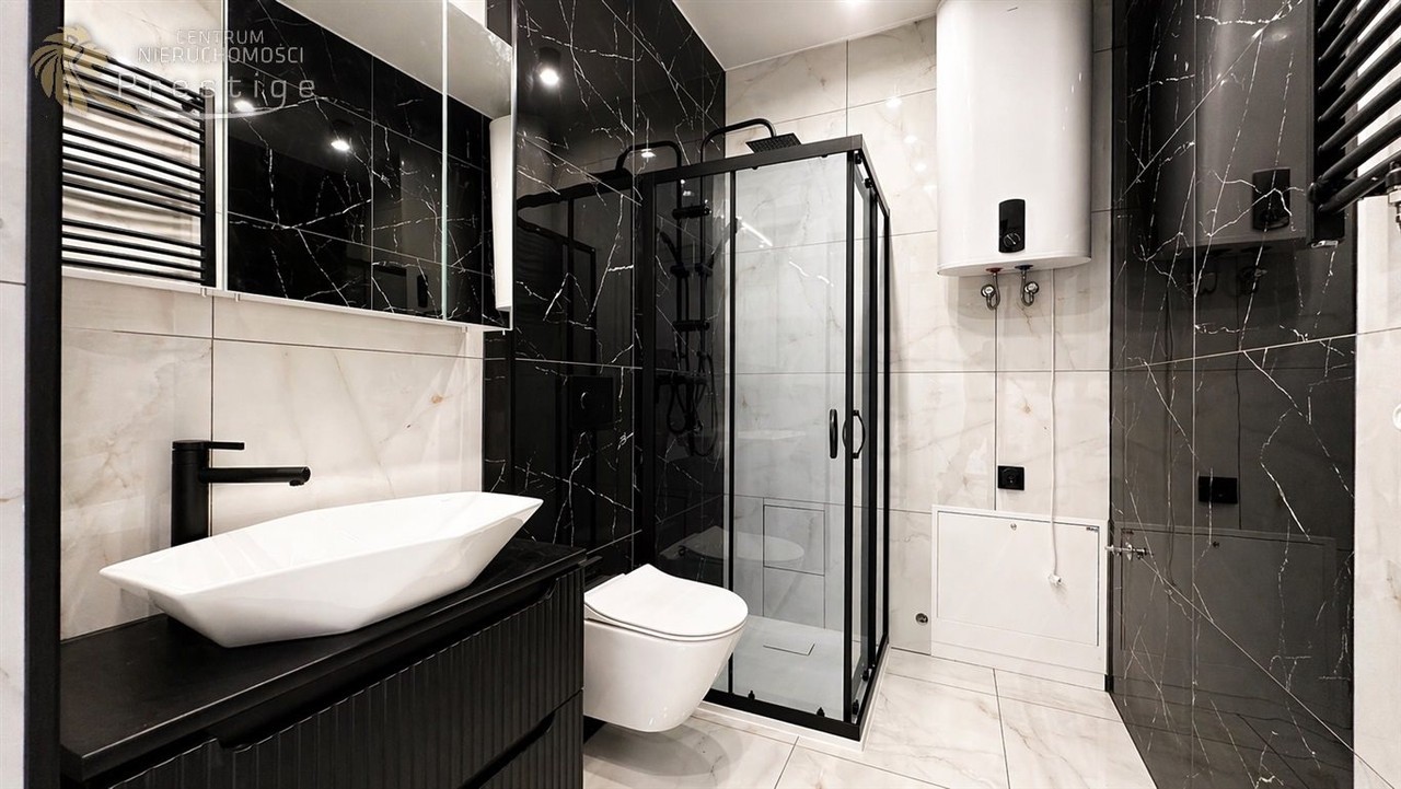 2 pokoje 29 m² po remoncie z balkonem – centrum - Więcej