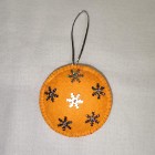 Zawieszka bombka dekoracja świąteczna z filcu Handmade