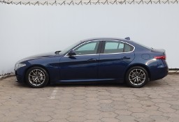 Alfa Romeo Giulia , Salon Polska, Serwis ASO, Automat, VAT 23%, Navi, Xenon,