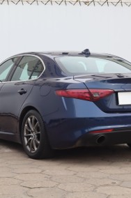 Alfa Romeo Giulia , Salon Polska, Serwis ASO, Automat, VAT 23%, Navi, Xenon,-2