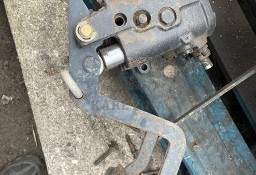 Pompa hamulcowa john deere L110195