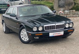 Jaguar XJ V