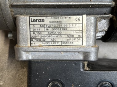 Silnik LENZE D-32696 EXTERNAL 0,15 kW 2700 obr./min-2