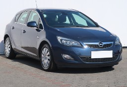 Opel Astra J , Tempomat, Parktronic, Podgrzewane siedzienia