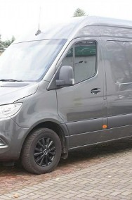 Mercedes-Benz Sprinter-2