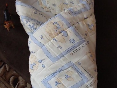 rożek becik niemowlęcy z poduszeczką-1
