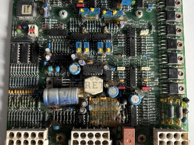 Liebherr L574 L580 L564 L544 L554 - płyta elektryczna sterownik E-board 939423601-1