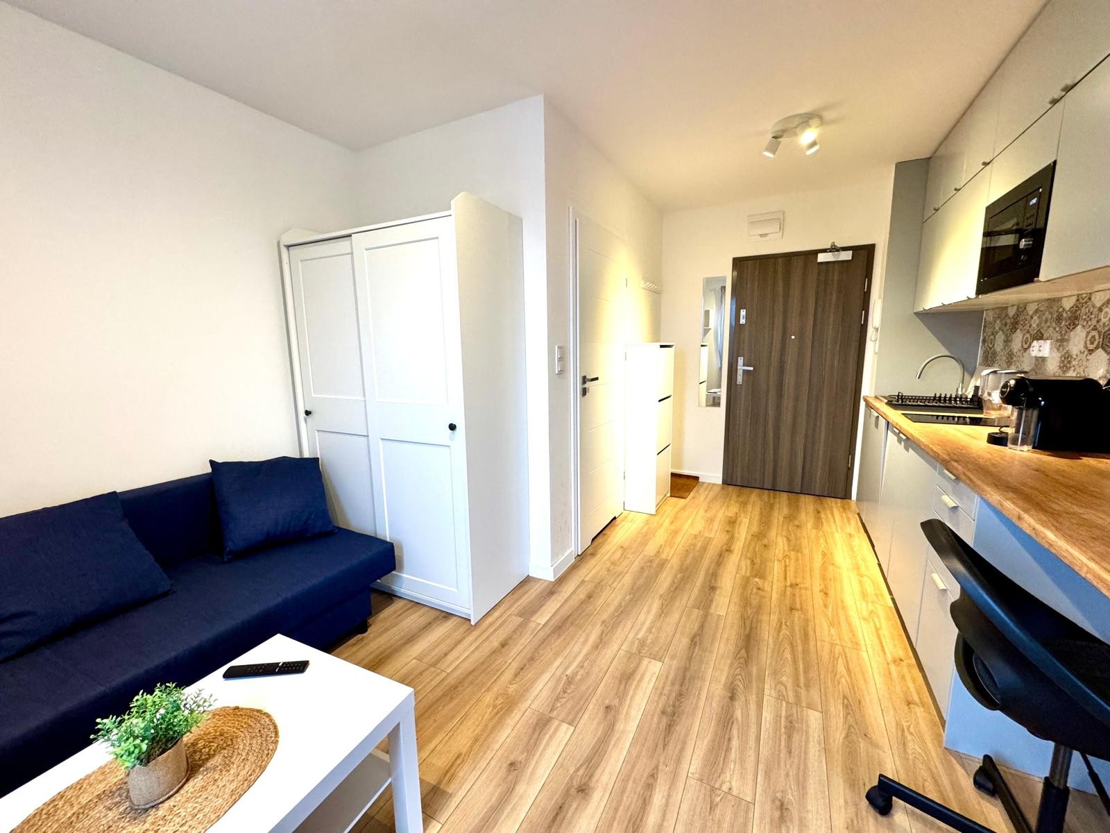 Nowoczesna kawalerka z dużym tarasem – Gliwice, ul. Pszczyńska, Royal Investment - Widok 4