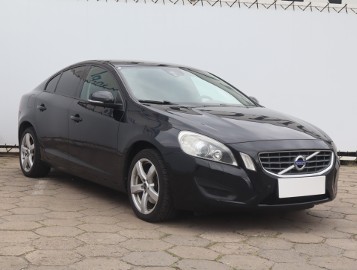 Volvo S60 II , Salon Polska, Xenon, Klimatronic, Tempomat, Parktronic,