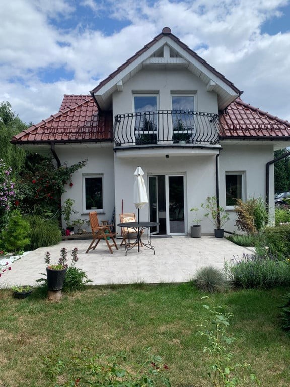 Komfortowy dom z pięknym ogrodem w Pełczycach (gm. Kobierzyce) – bez prowizji!