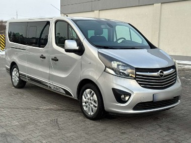 Opel Vivaro-1